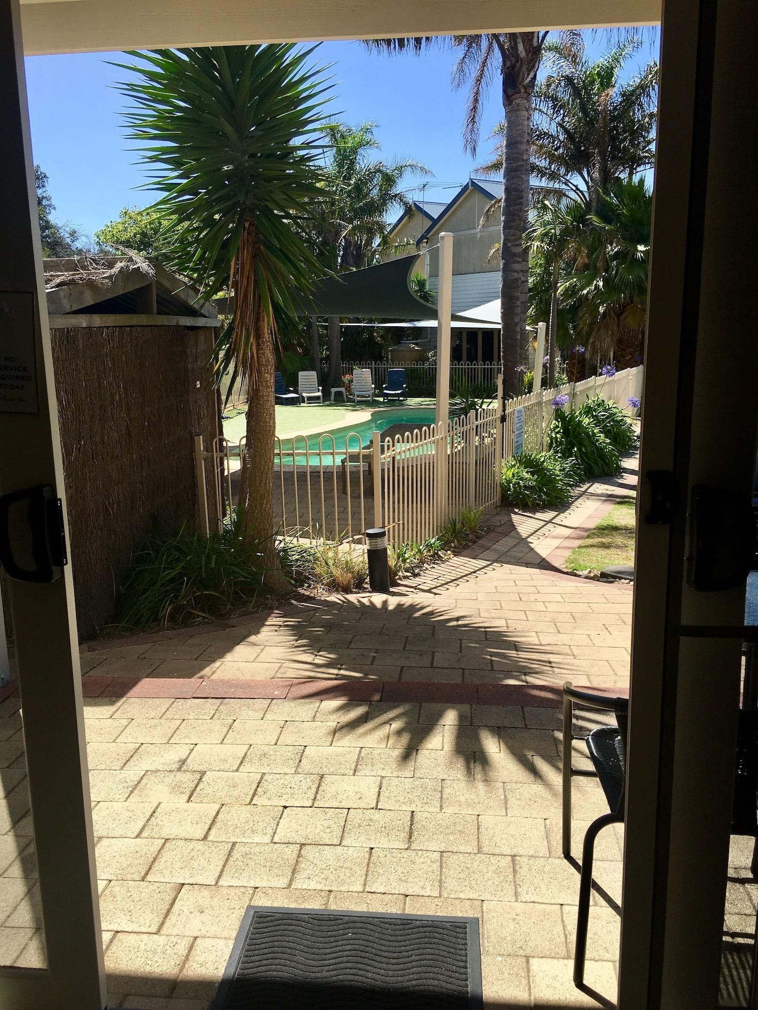 Boathouse Resort Studios And Suites Blairgowrie Buitenkant foto