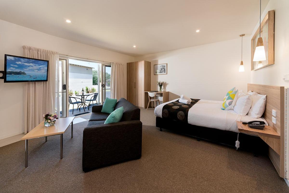Boathouse Resort Studios And Suites Blairgowrie Buitenkant foto