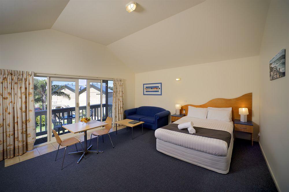 Boathouse Resort Studios And Suites Blairgowrie Buitenkant foto