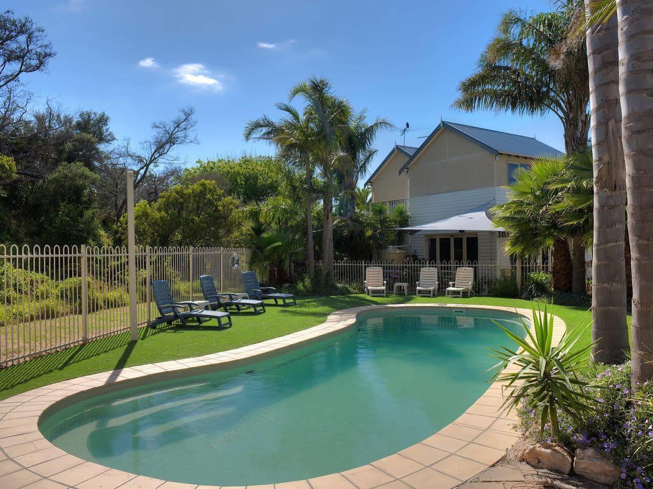 Boathouse Resort Studios And Suites Blairgowrie Buitenkant foto